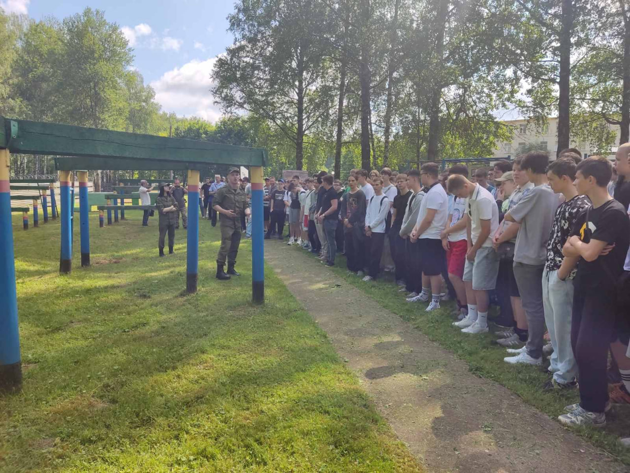 Посетили войсковую часть в рамках проведения занятий в период военно-полевых сборов