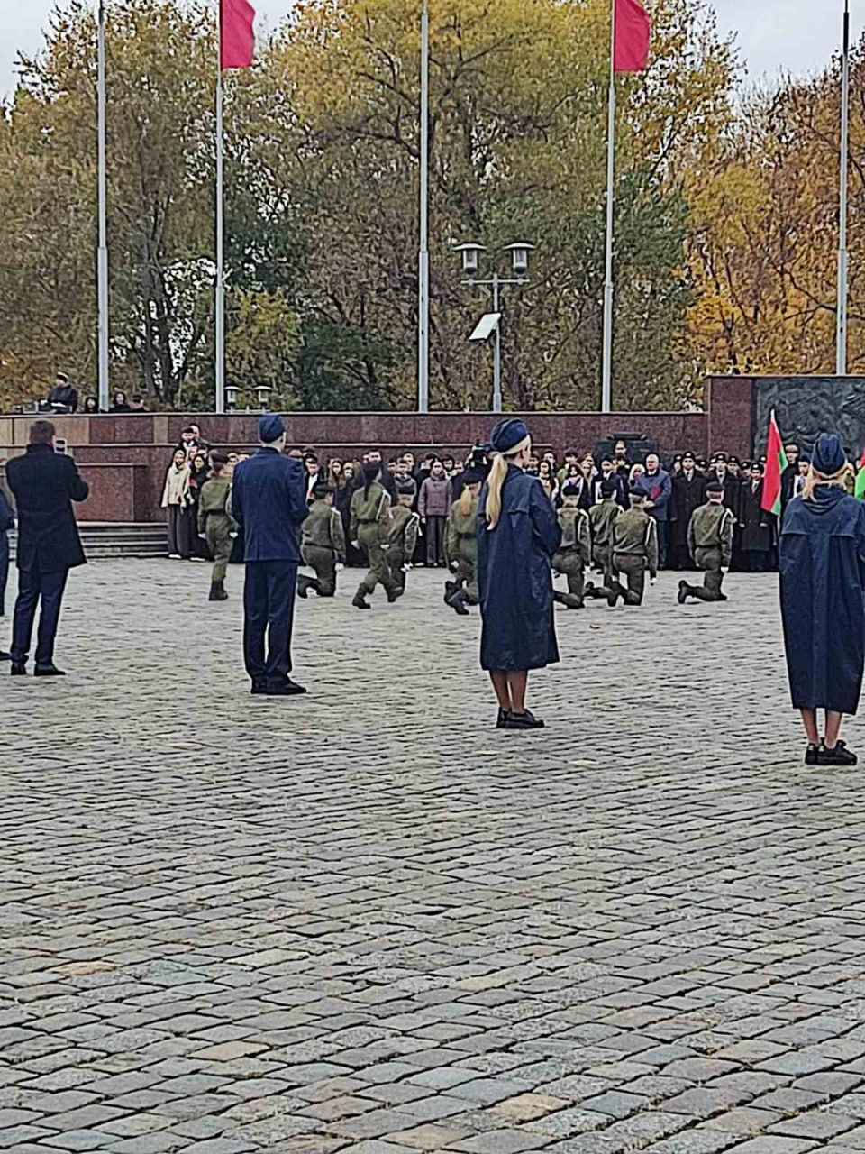 Торжественные мероприятия, посвященные 40- летию открытия поста  Вахты Памяти имени ветерана Великой Отечественной войны И.А. Тихонова на площади Славы.