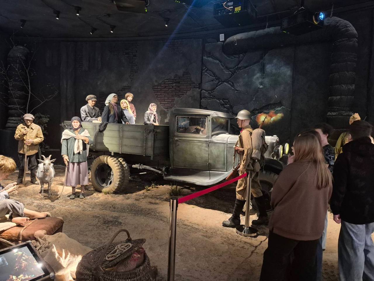 ШЕСТОЙ ШКОЛЬНЫЙ ДЕНЬ