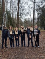 КВАРТИРЫ И ПОЛНЫЕ СТОЛЫ ДЛЯ КРЫЛАТЫХ СОСЕДЕЙ