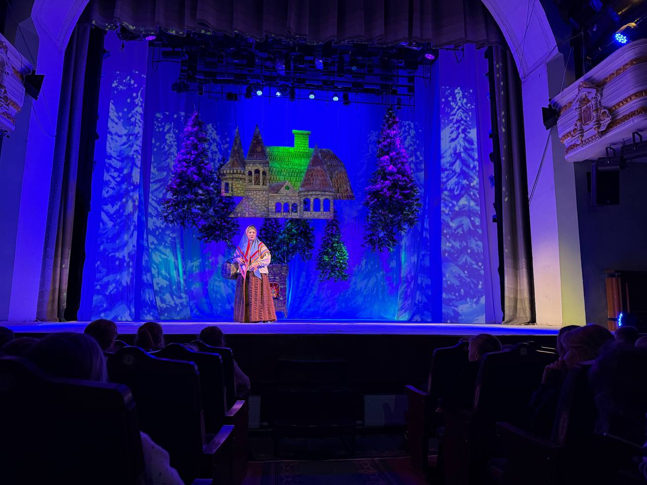 ВОЛШЕБСТВО НА СЦЕНЕ