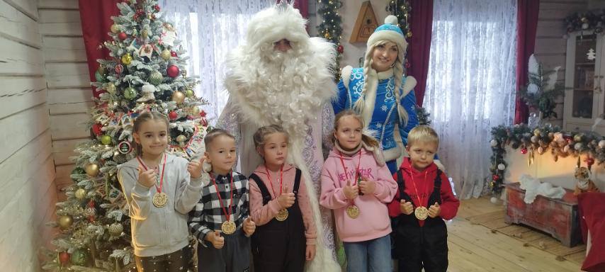 ВОЛШЕБНОЕ ПУТЕШЕСТВИЕ В РЕЗИДЕНЦИЮ ДЕДА МОРОЗА